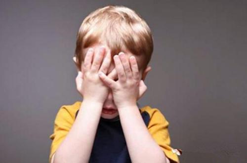 孩子内向不会人际交往怎么办