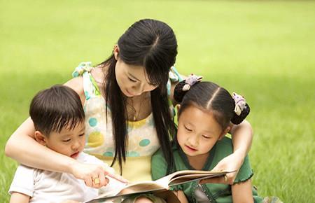 怎样通过家庭教育来正确引导孩子